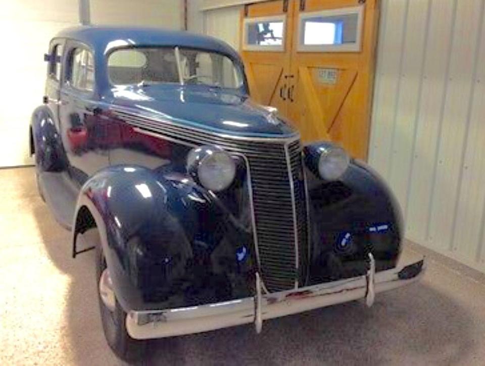 Jim Stark's first car was a Studebaker like this one.