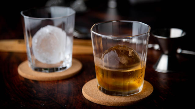 10 ways to drink Japanese whisky: #8, Ice Ball - Nomunication