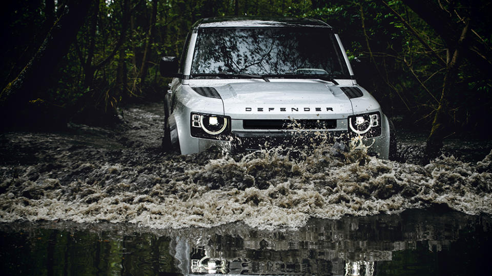 Land Rover Defender 110