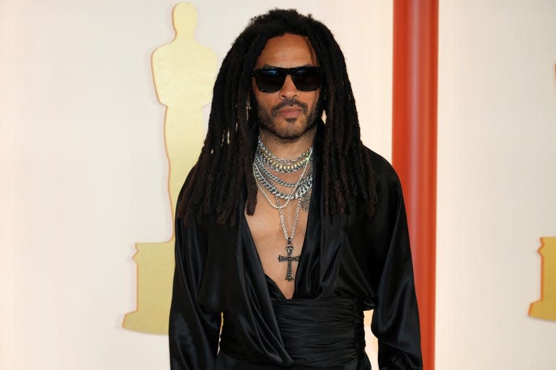  Lenny Kravitz attends the 95th Annual Academy Awards on March 12, 2023 in Hollywood, California.