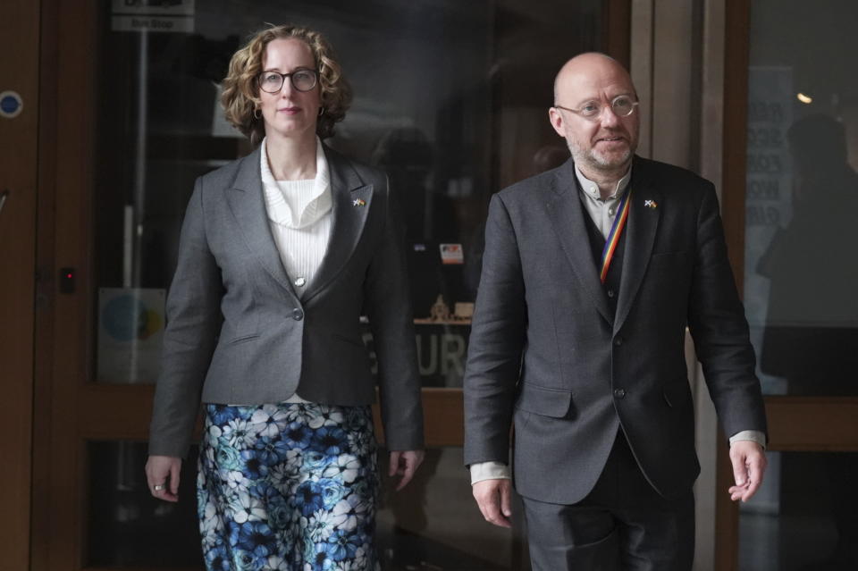 Scottish Green party co-leaders Lorna Slater and Patrick Harvie at Holyrood, in Edinburgh, after First Minister Humza Yousaf called an emergency meeting of the Scottish cabinet,in Edinburg, Thursday April 25, 2024. The Scottish National Party has ended its three-year power-sharing agreement with the much smaller Greens after tensions grew between the two pro-independence parties over climate change policies. Humza Yousaf, Scotland’s first minister, informed the Greens on Thursday he was terminating the agreement with immediate effect. (Andrew Milligan/PA via AP)