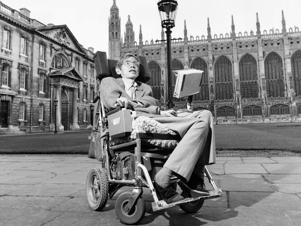 The physicist at Cambridge University in 1988 (Getty)