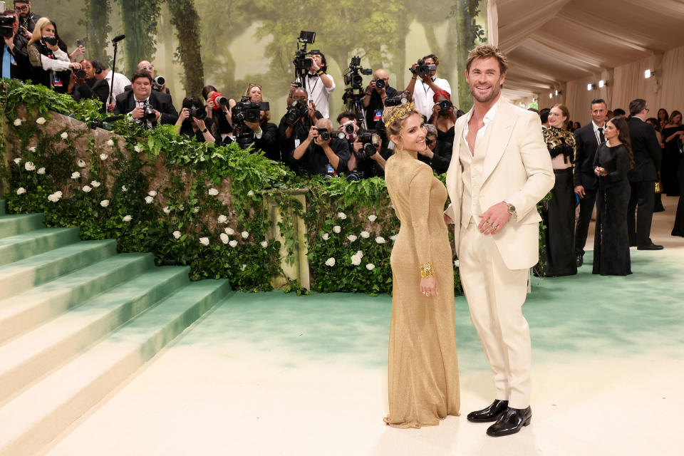 Elsa Pataky and Chris Hemsworth<span class="copyright">John Shearer—WireImage/Getty Images</span>