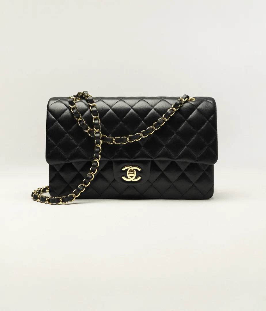 CHANEL 11.12包，NT$353,100→NT$367,900圖片來源：CHANEL官網