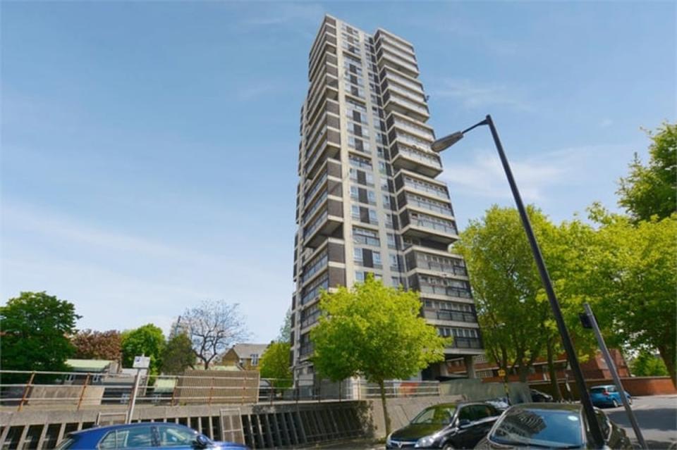 A one-bedroom flat in Redcar Street, Camberwell (Express Estate Agency)