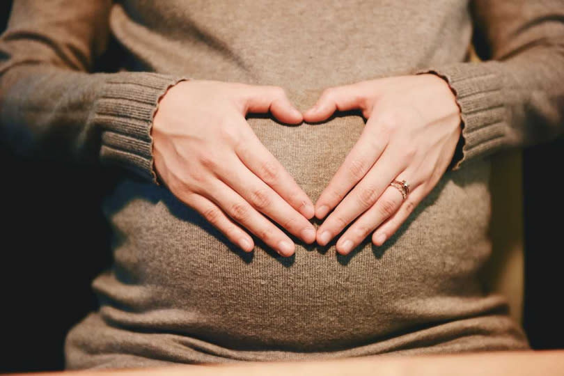 雖然因雙子宮被認為懷孕機率低，但她仍克服重重困難，並透過人工試管成功懷孕。（示意圖／翻攝自pixabay）