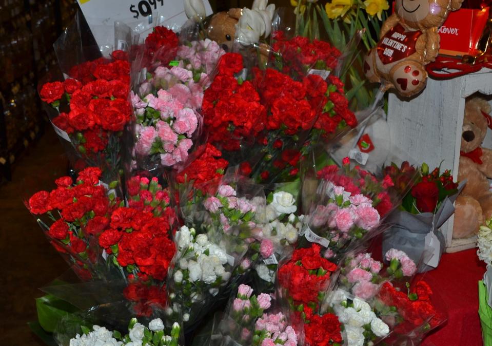 Carnations are also a popular flower Valentine's Day flower.