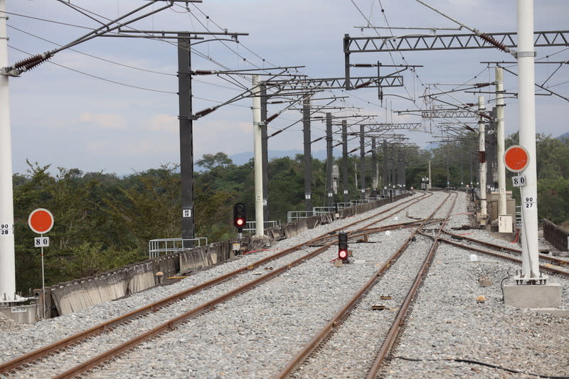 台鐵宜蘭路段電纜線今天清晨遭偷剪斷，由於號誌異常，宜蘭與四城間列車以時速25公里慢速通行，列車略有延誤。（示意圖／中央社資料照）