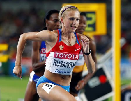 Yuliya Rusanova of Russia competes during the woman's 800 metres semi-final heat 1 at the IAAF World Championships in Daegu September 2, 2011. REUTERS/Michael Dalder (SOUTH KOREA - Tags: SPORT ATHLETICS) - RTR2QO06