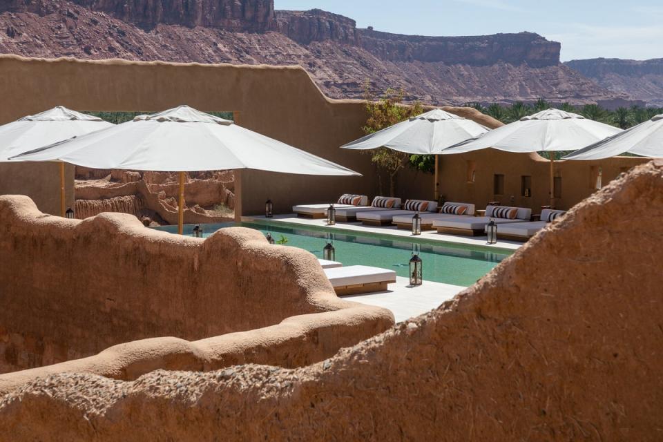 Infinity pool at Dar Tantora The House Hotel (Maxime Seltenrijch)