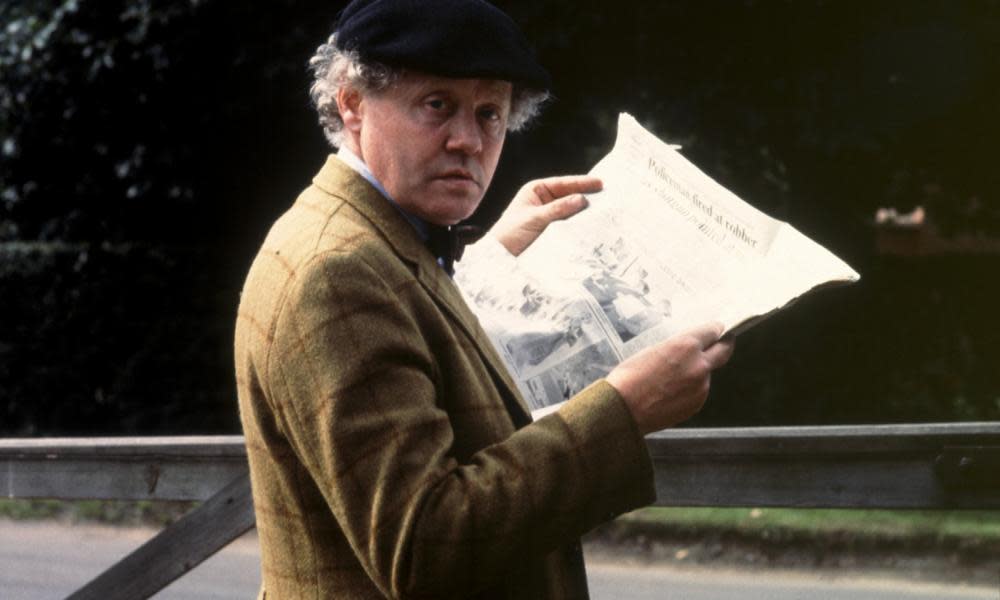 Dudley Sutton as Tinker in the television series, Lovejoy