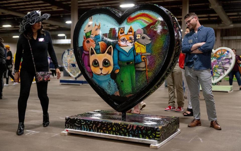 “The Seven Magic Animals” by artist Socorro Reyes Ramirez is one of 40 hearts that make up the 2023 season of The Parade of Hearts. Nick Wagner/nwagner@kcstar.com