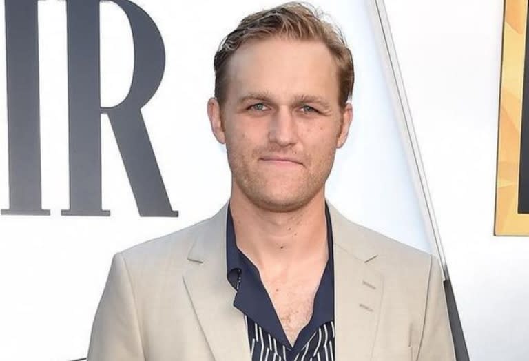 Wyatt Russell, tiene 37 años y siguió el legado de sus padres, Goldie Hawn y Kurt Russell, y se dedicó a la actuación