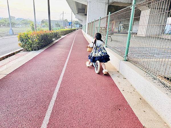 桃園國2橋下兒童冒險公園