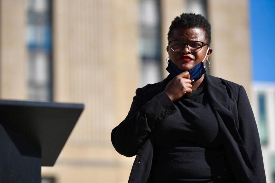 Attorney Stacy Shaw stands outside Kansas City City Hall on Tuesday, Oct. 13, 2020. Anna Spoerre/The Kansas City Star