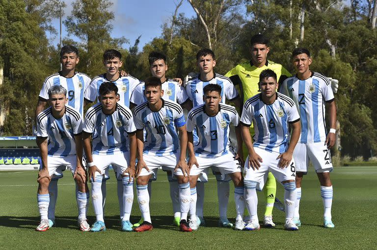 La selección argentina se preparó para el Sudamericano en el predio de Ezeiza 