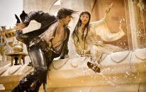 ... Kinoadaption "Prince of Persia - Der Sand der Zeit". Fantasy traf in der Verfilmung auf Videospiel-Choreografie und den orientalischen Charme der Märchen aus 1.001 Nacht. Den persischen Prinzen spielte Jake Gyllenhaal, die Prinzessin der Herzen wurde von Gemma Arterton verkörpert. Entstanden ist ein überlebensgroßes Leinwandepos. (Bild: Disney)