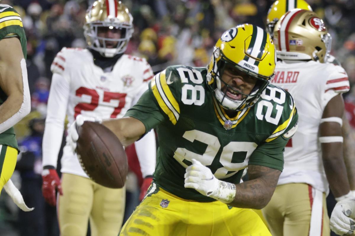 Packers RB A.J. Dillon fractured rib in loss vs. 49ers