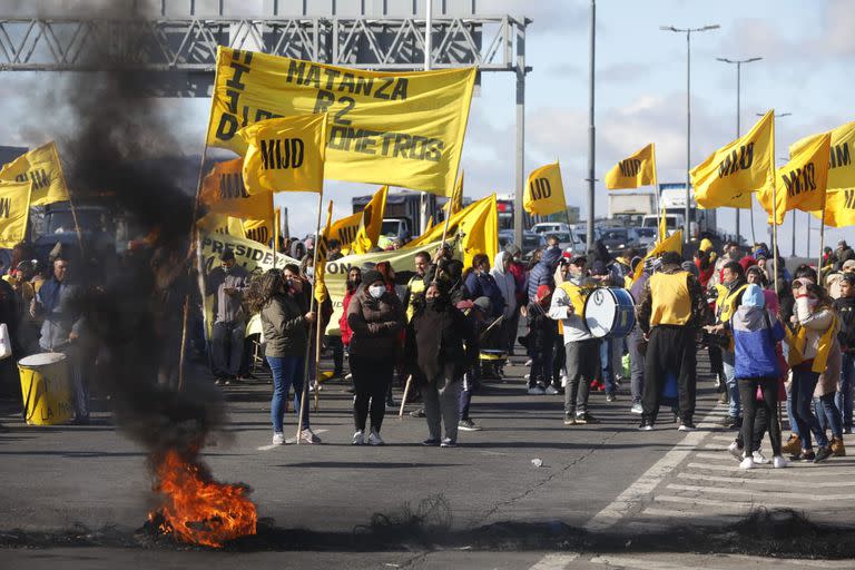 Un corte en Gral. Paz y bajada del Pte. La Noria, en julio pasado