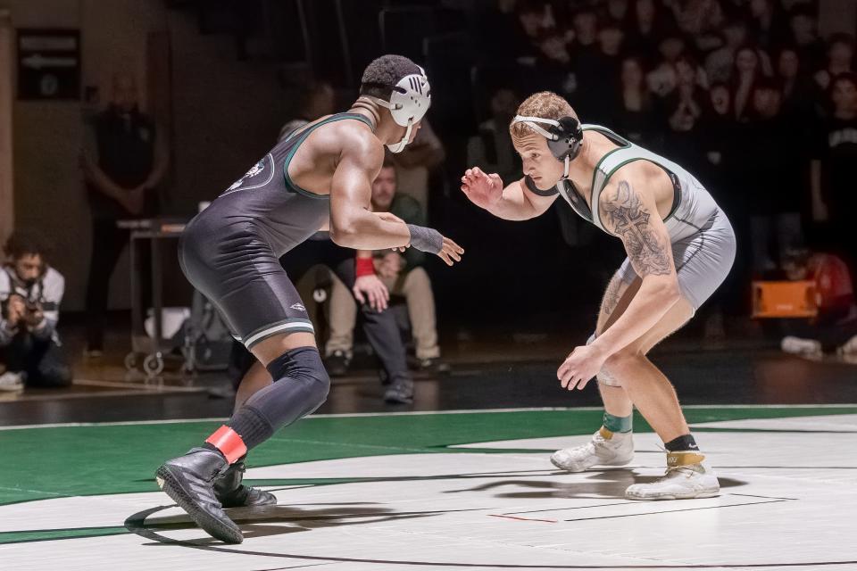 St. Joseph's Brian Christie beats South Plainfield's Adam Bowles in the 190 weight class on Jan. 4, 2023 evening at the St. Joseph High School gymnasium in Metuchen.