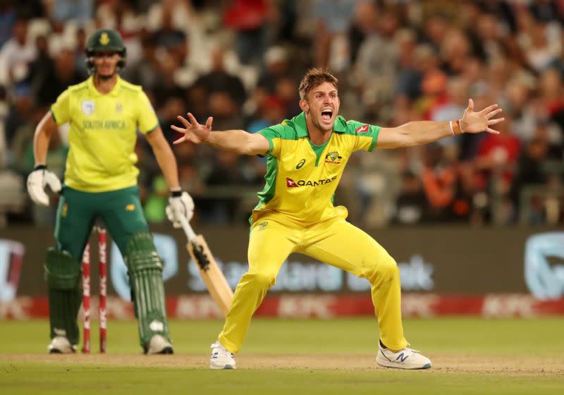 South Africa v Australia - Third T20