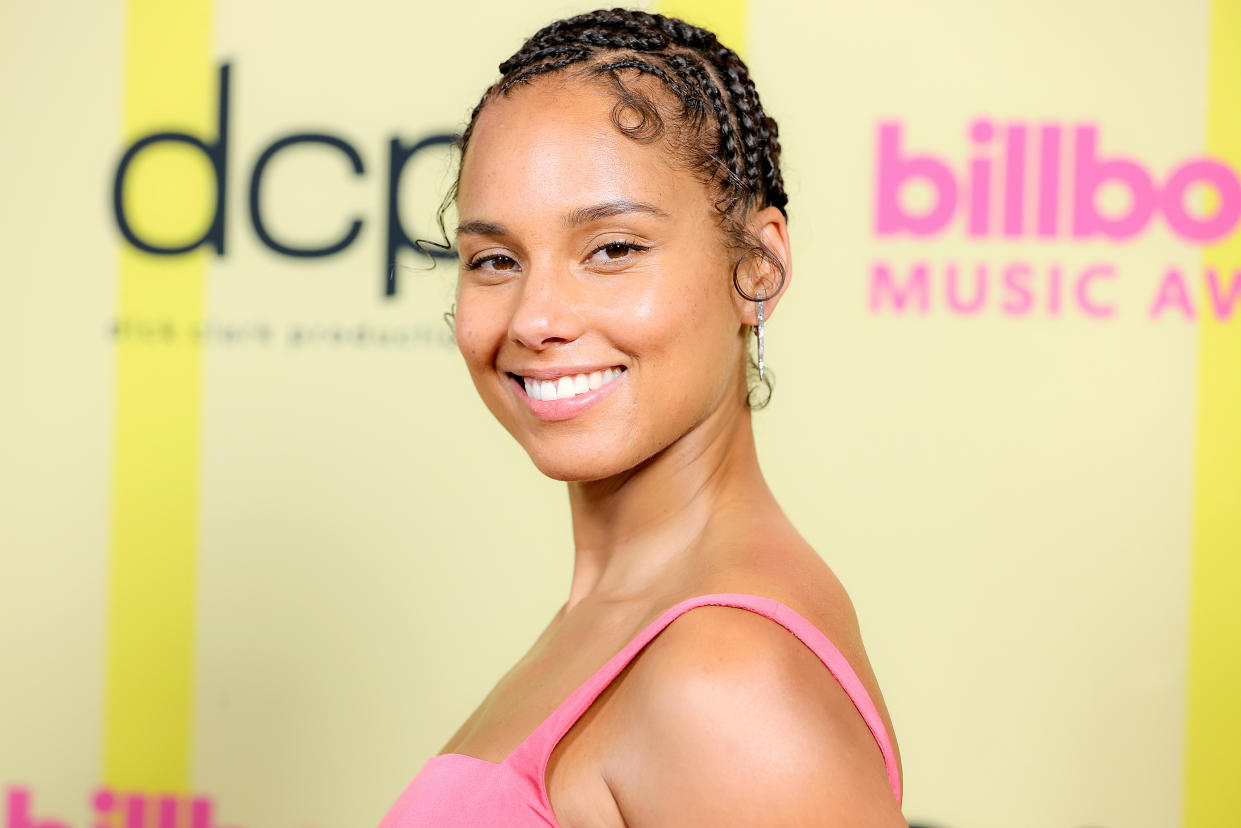 LOS ANGELES, CALIFORNIA - MAY 23: In this image released on May 23, Alicia Keys poses backstage for the 2021 Billboard Music Awards, broadcast on May 23, 2021 at Microsoft Theater in Los Angeles, California. (Photo by Rich Fury/Getty Images for dcp)