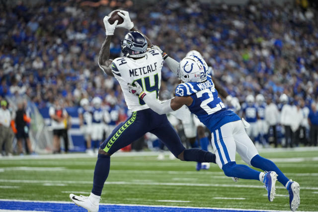 Efficient Wilson leads Seahawks past Colts 28-16 in opener