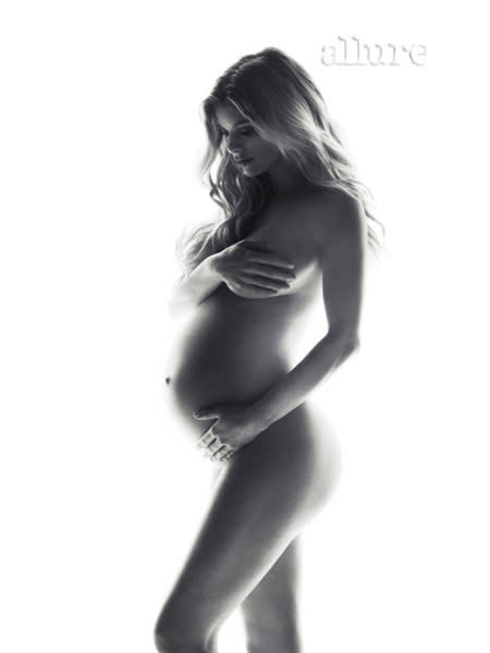 Miranda Kerr Pregnant And Naked - PREGNANT NAKED STARS POSE LIKE DEMI MOORE