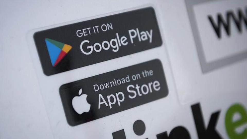 Google Play ve AppStore logoları