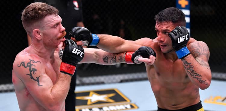 Rafael dos Anjos cracks Paul Felder at UFC Vegas 14