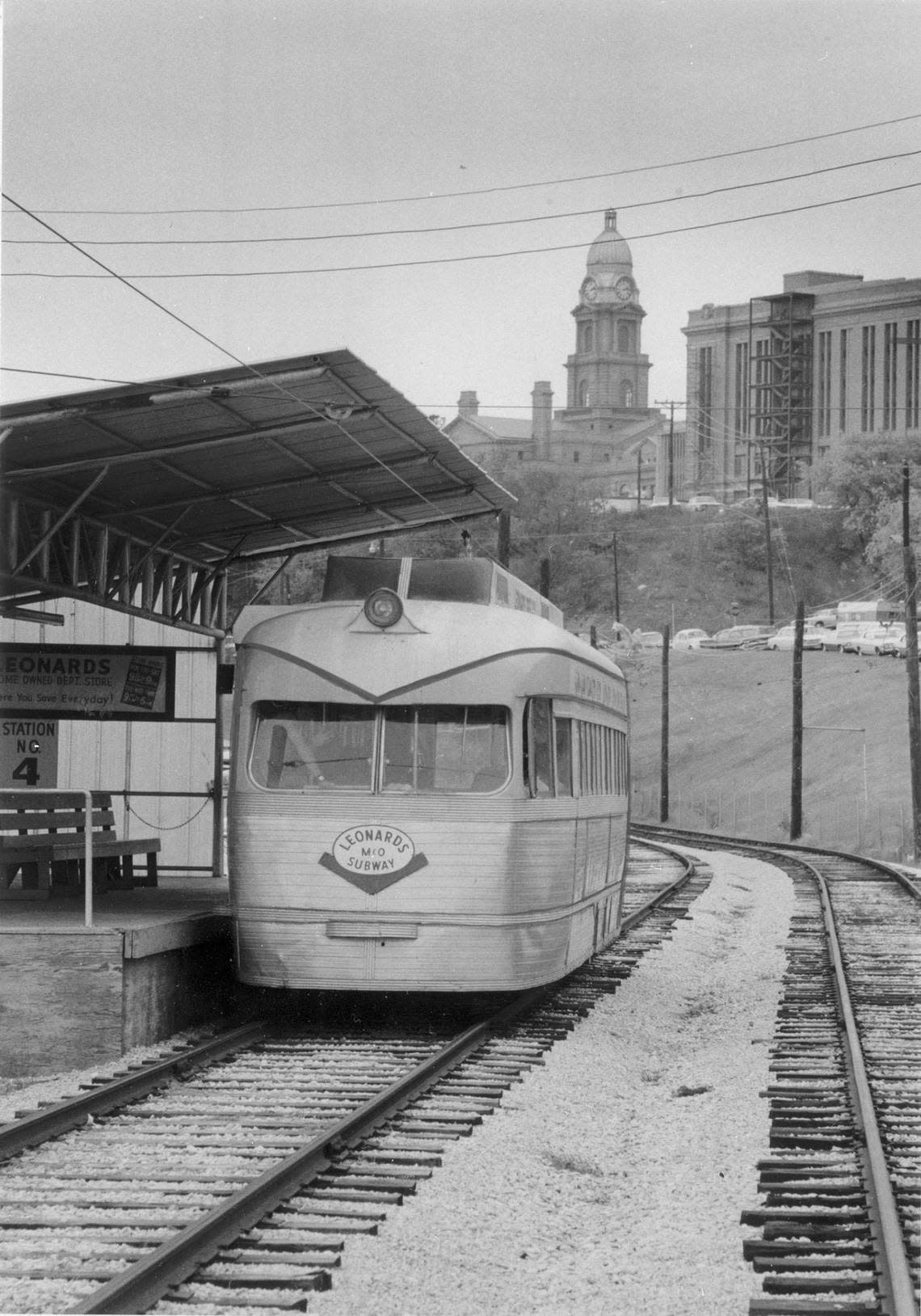 Nov. 17, 1971: Leonard’s Department Store’s M&O subway at the station with Tarrant County Courthouse in the background. The subway ran from the store to parking lots a few blocks away.