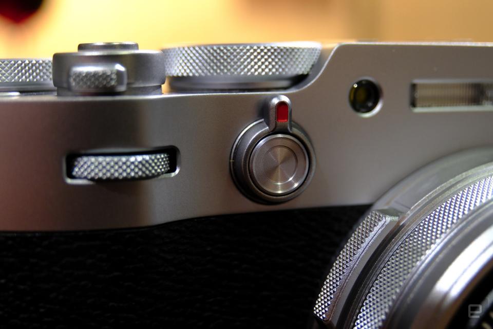 Fujifilm X100V