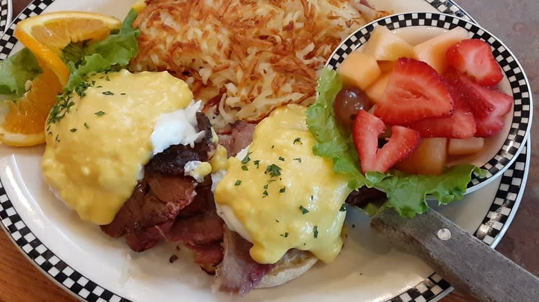 thick-cut bacon under hollandaise