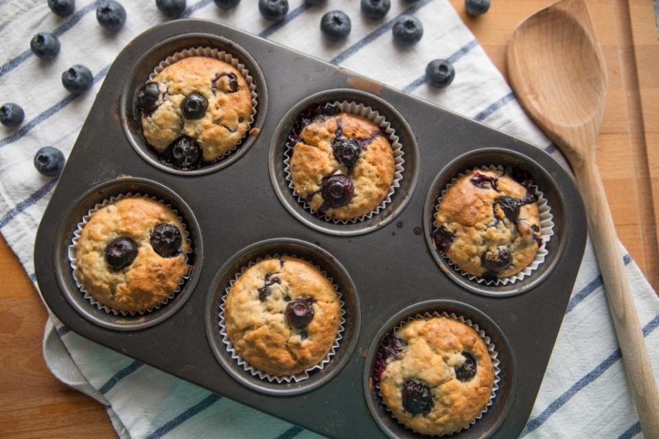 Oats and antioxidants elevate muffins to healthy food. A_Lein – stock.adobe.com