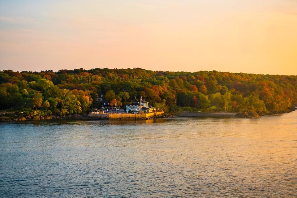 Morning light shines on the Ile (Island) d' Orleans