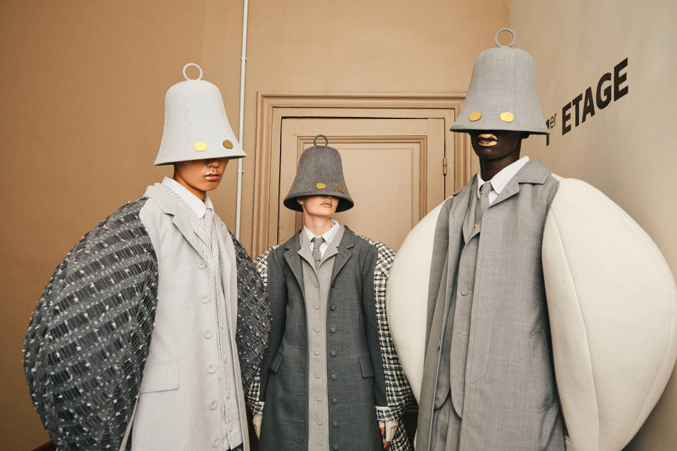 Mangas maximalistas de Thom Browne Couture, colección otoño 2023. (Simbarashe Cha/The New York Times)
