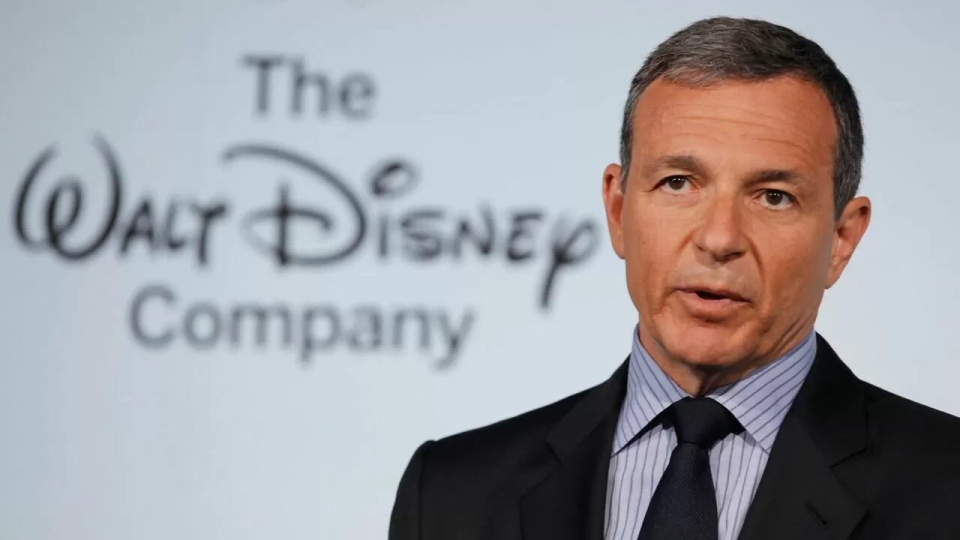 Disney+, Bob Iger, Ryan Reynolds