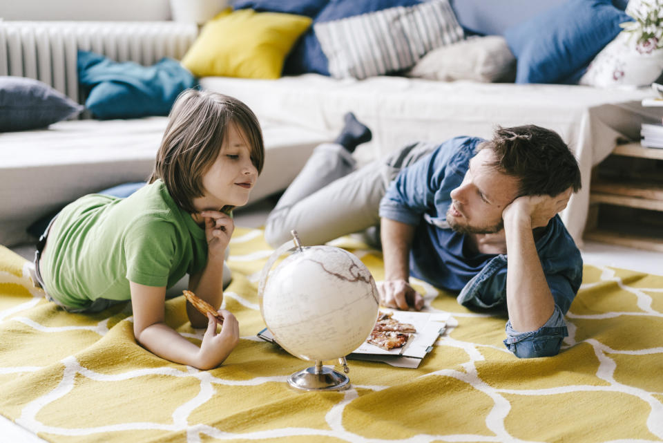 Parents can incorporate lessons of failure and resilience for their kids into their everyday lives. (Photo: Westend61 via Getty Images)