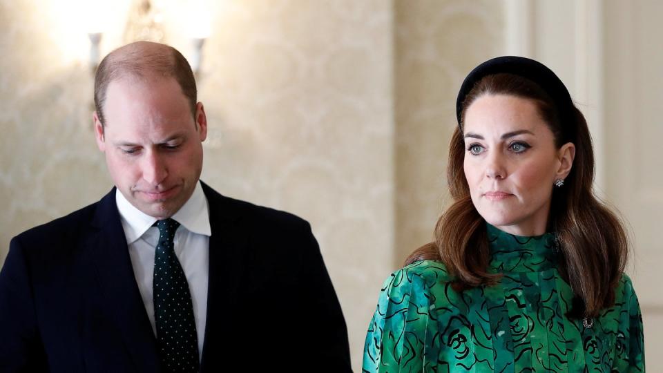 Prinz William (l) und Herzogin Kate im März 2020 in Dublin.