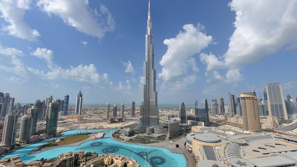 Dubai continue to attract millions of visitors every year to admire the wonder of the city and mega shopping malls.