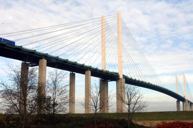 London travel news LIVE Delays at Dartford Crossing after broken