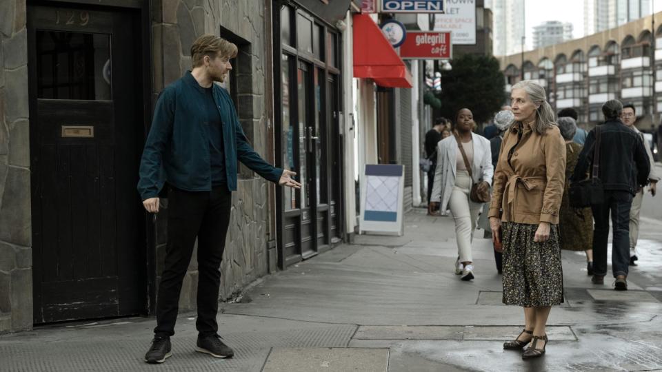 Jack Lowden and Saskia Reeves in Slow Horses