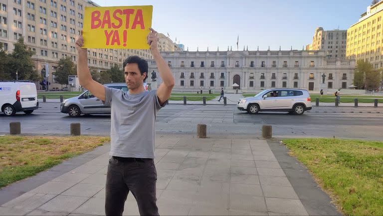 Luis Silva, en una foto que publicó en sus redes sociales durante la última campaña en Chile