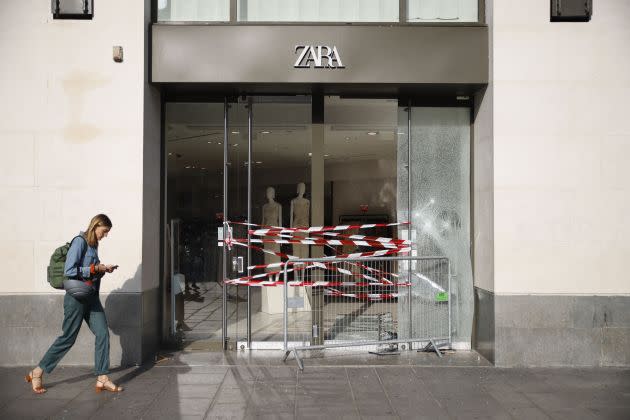 LVMH Paris Department Store La Samaritaine Closed Due to Protests