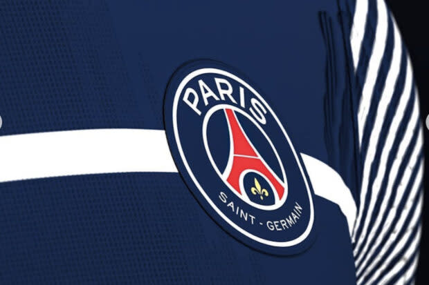 Tee-shirt maillot officiel ou création originale : tout ce qui est associé au PSG sera interdit ce soir, dans la ville de Metz.