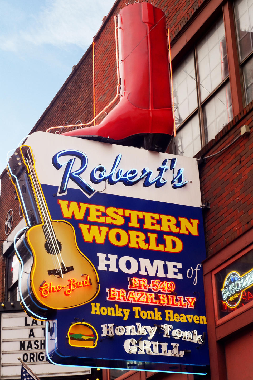 robert's western world nashville