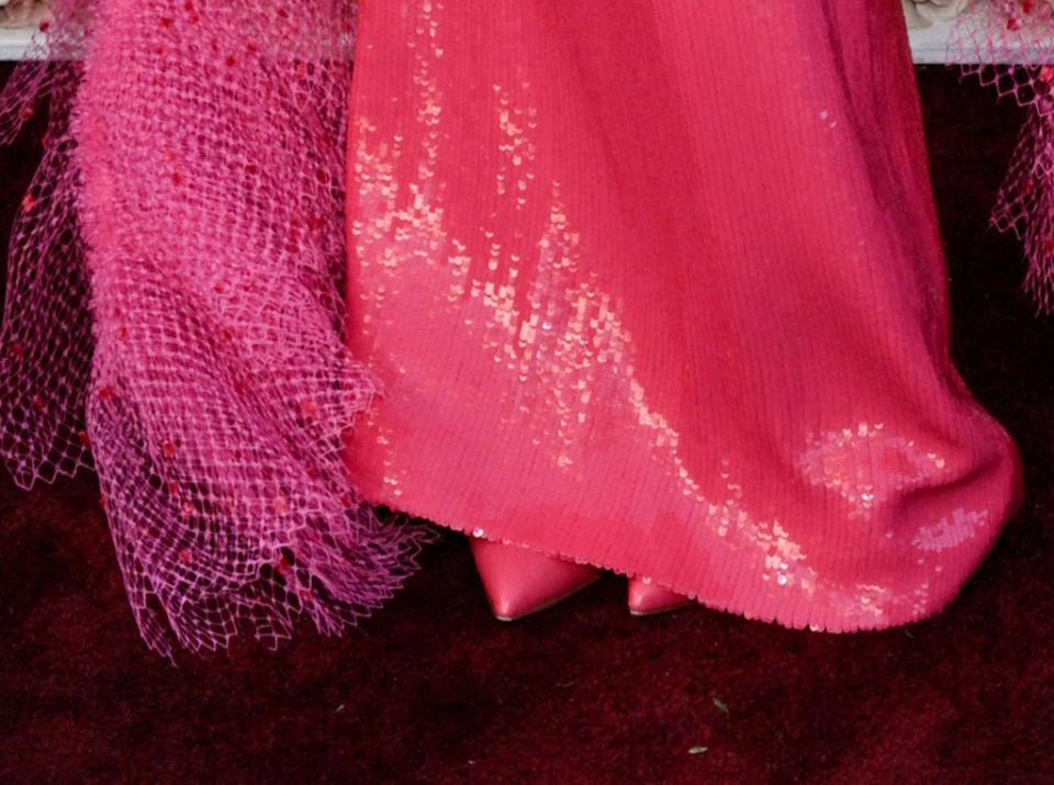 Margot Robbie, pumps, sequin, Armani, pink, "Barbiecore," Golden Globe Awards 2024