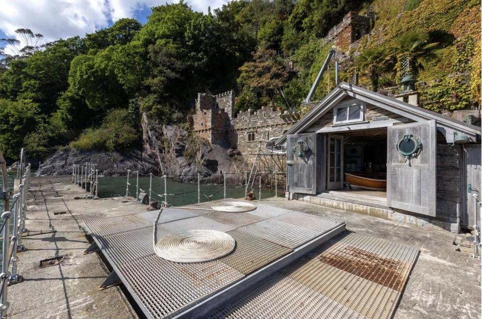 original boathouse river dart