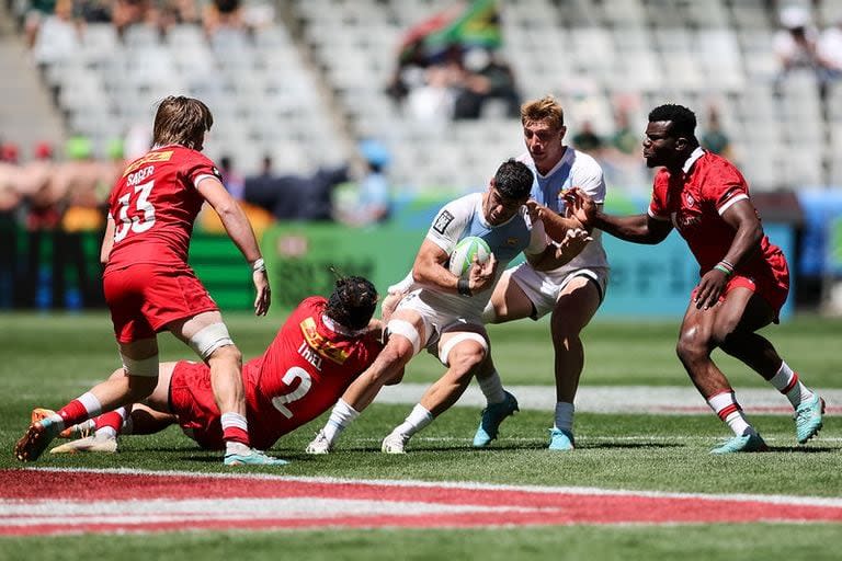 Los Pumas 7's se mostraron muy superiores a los canadienses