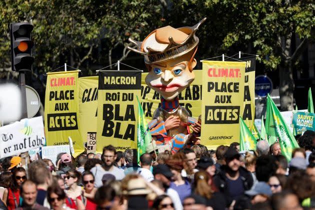 <p>Des exactions ont été commises par des "individus violents" de la mouvance black bloc au début de la Marche pour le climat à Paris, où 1.000 manifestants "radicaux" ont été signalés par la préfecture de police (PP).</p>